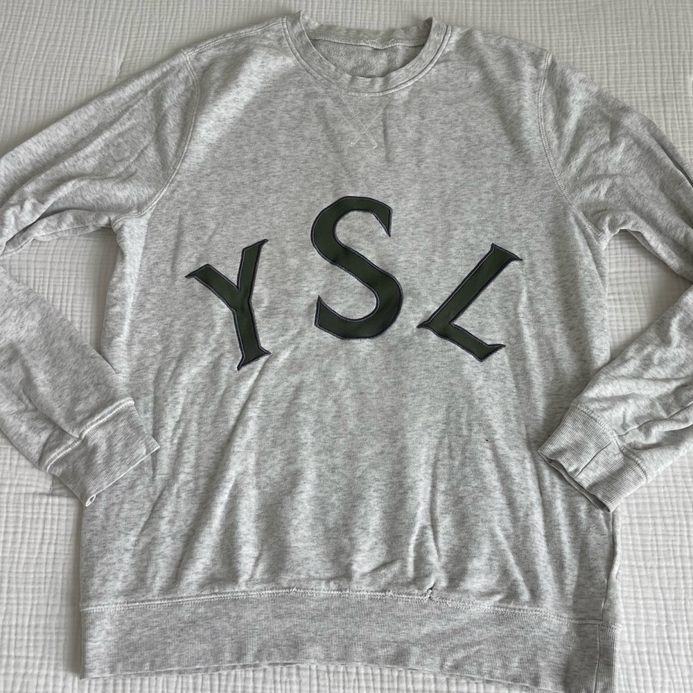 Vintage crewneck